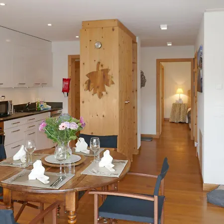 公寓 Chesa San Bastiaun B4 By Interhome *